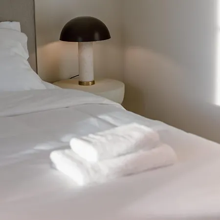 Warm Family By The Sea - La Madrague *